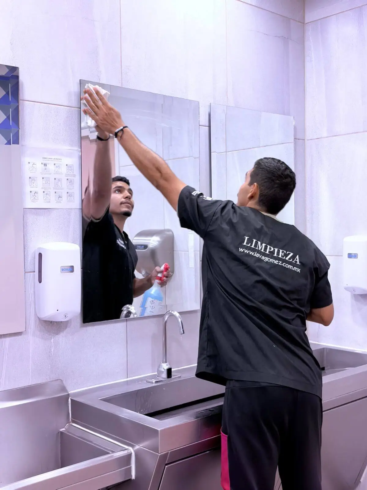 Tercera imagen de servicio